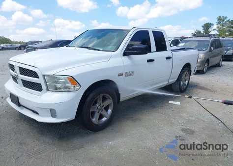 2017 Ram 1500 Express 4X2 6'4 Box z USA, uszkodzony, nr VIN 1C6RR6FT9HS610021